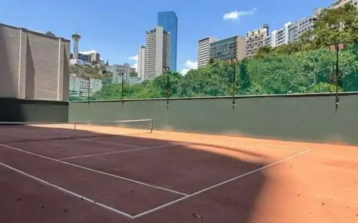 Quadra de Tênis em saibro Área Privativa à venda no Edifício Residencial Miró, Vale do Sereno, Nova Lima