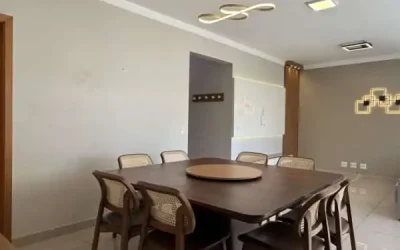 Sala com projeto de iluminação Apartamento à Venda no Condomínio Cennario Vila da Serra