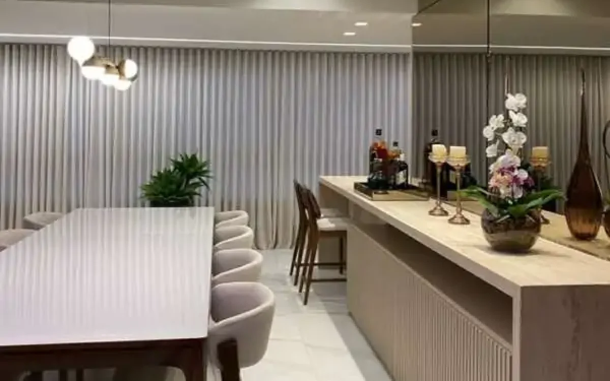 Sala jantar Apartamento mobiliado de 3 suítes para alugar no Vila da Serra Prime House