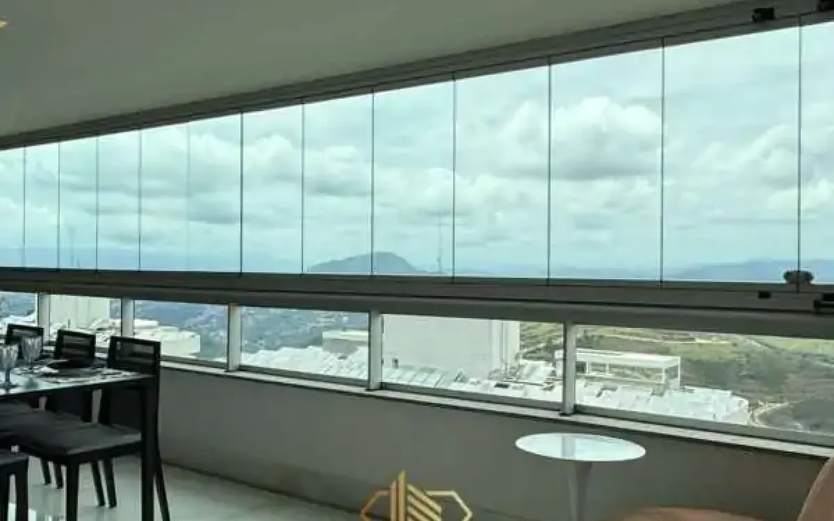 Varanda co vista panorâmica Apartamento de 510m² à venda no Green Garden Vila da Serra